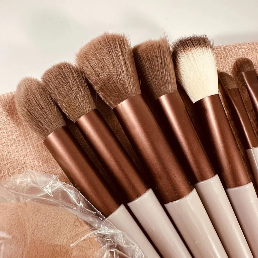 Complete makeup brush set with travel pouch and beauty blender NWT